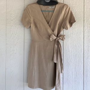 Lush khaki dress